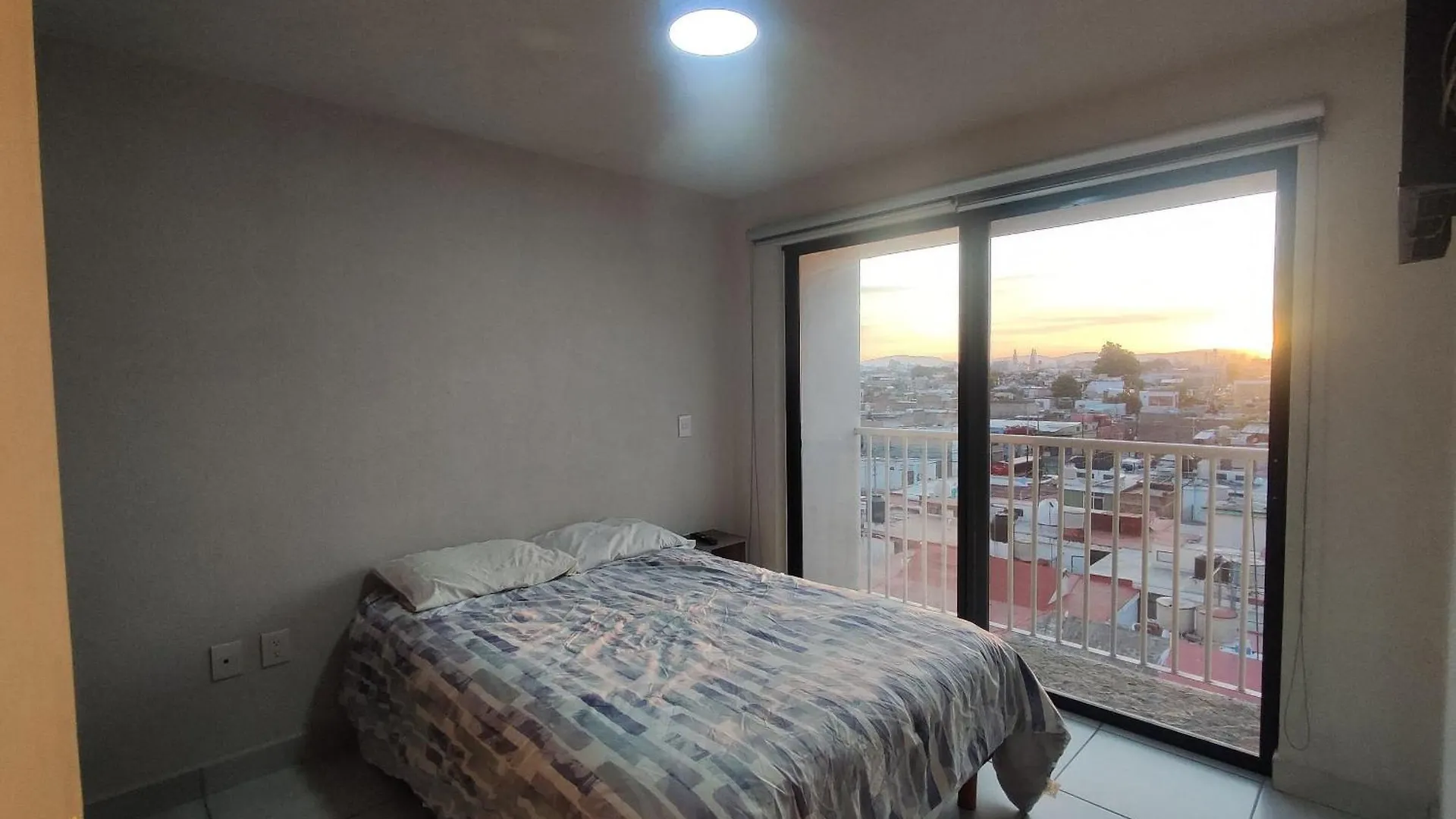 Apartment Alojamiento Centrico Cerca De H. Civil, Cucs, Imss Guadalajara
